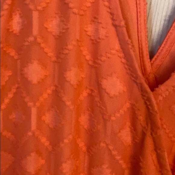 Lace dress - Picture 4 of 4